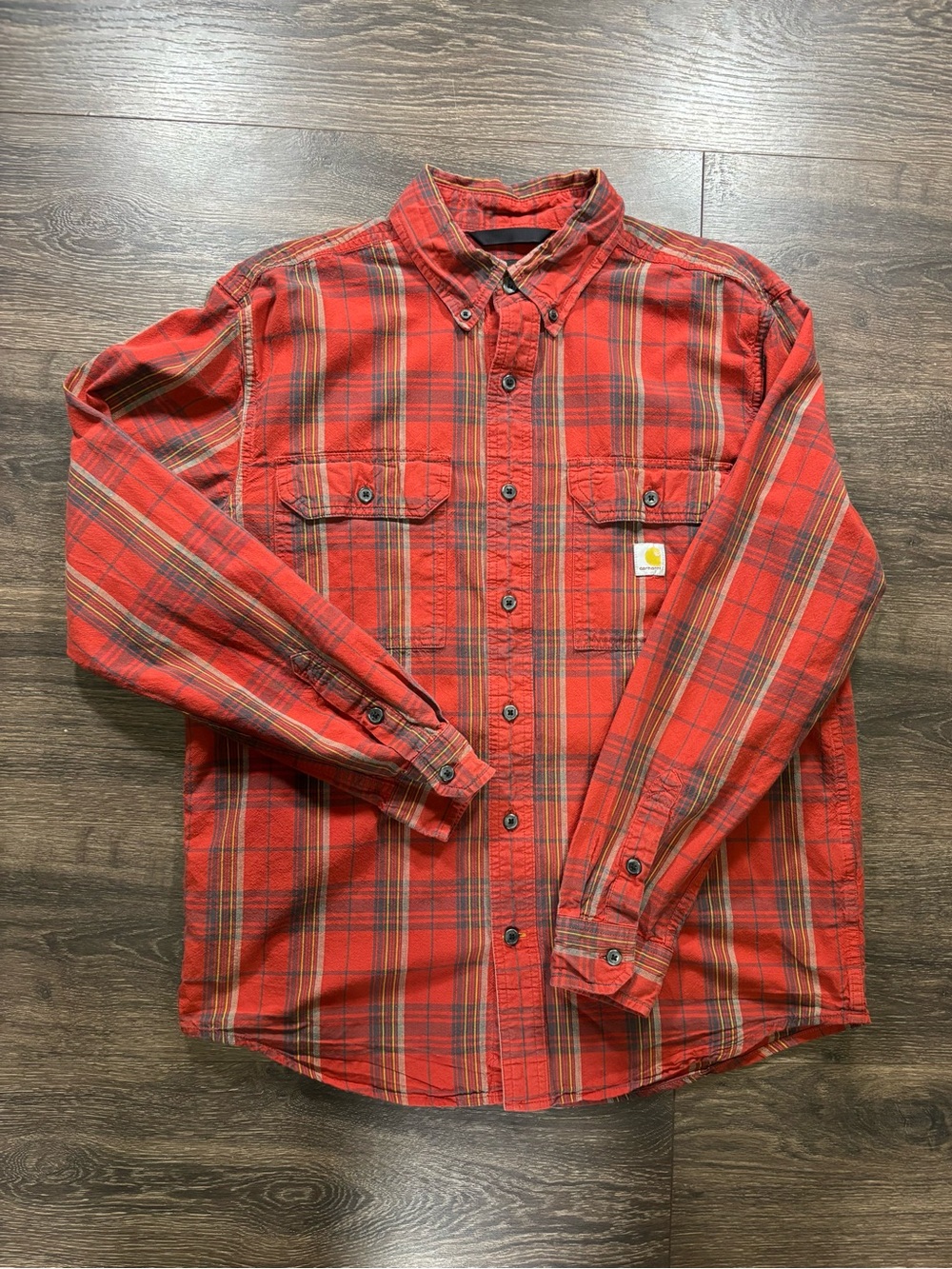 Carhartt Red Plaid Button Up Loose Fit Men’s size medium